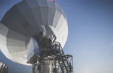 Eutelsat dans le rouge pour 2023-2024, après le rachat de OneWeb