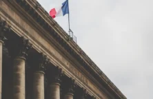 La Bourse de Paris en hausse avant une série de données économiques