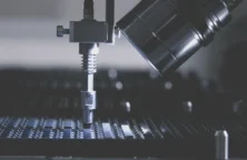 STMicroelectronics : le fabricant de semi-conducteurs sous pression