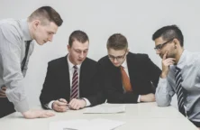 Les héritiers d&rsquo;une SARL peuvent exiger d&rsquo;être agréés ou payés