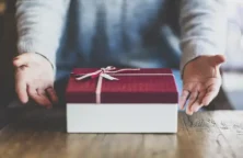 Billet – Le présent d’usage, un cadeau particulier