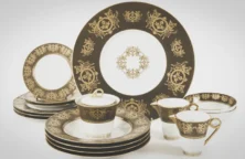 Le mobilier et la vaisselle du Ritz aux enchères