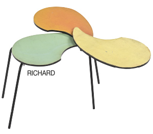 Table dépliante à piètement tubulaire laqué noir et trois plateaux déployants de couleurs