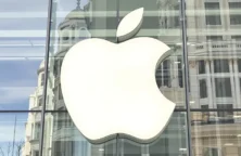 Apple fait mieux que prévu au 1T, mais s&rsquo;attend à une facture salée des droits de douane
