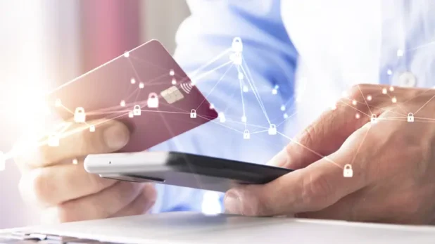 Carte bancaire : donner son numéro pour réserver ne vaut pas accord de paiement